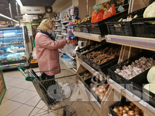 Крупные торговые сети Украины договорились о снижении цен: что и где подешевеет