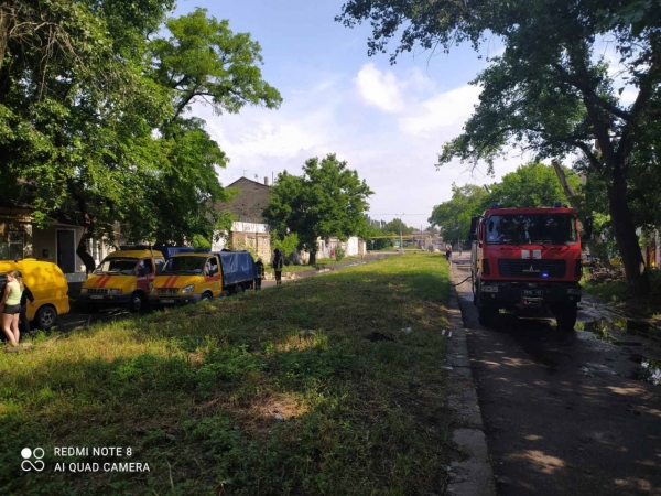 В Одессе рухнула стена дома и повредила газовую трубу