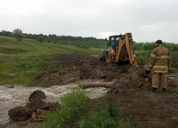 В Одесской области откачивают воду из затопленных населённых пунктов