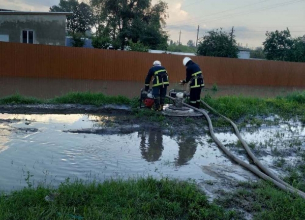 В Одесской области откачивают воду из затопленных населённых пунктов