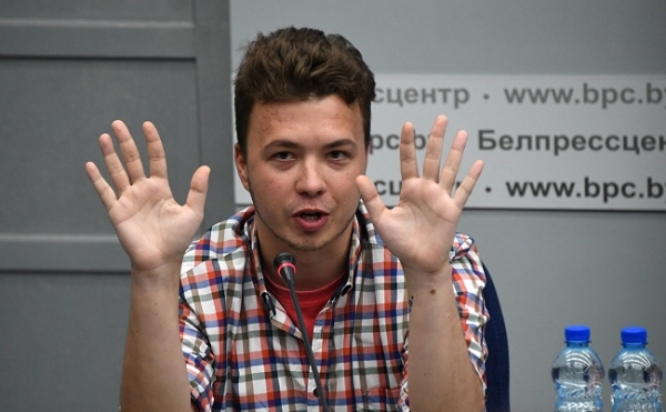 Допрос белорусского оппозиционера луганскими следователями подтвердил его причастность к «Азову»