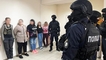 
Киберполиция закрыла мошеннический колл-центр с десятками "банковских работников"
