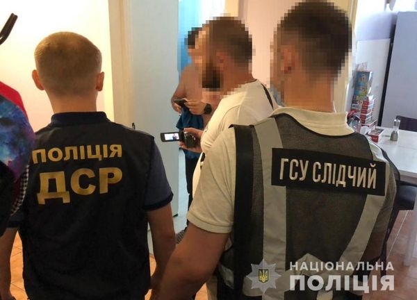Чиновник Минобороны разоблачен при попытке завладеть $1 млн