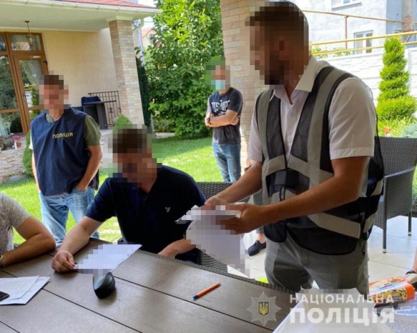Чиновник Минобороны разоблачен при попытке завладеть $1 млн