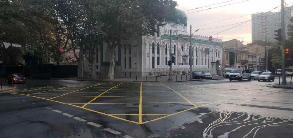 На двух перекрестках Ришельевской сделали новую разметку: что она значит