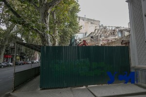 В центре Одессы снесли фасад типографии Фесенко: работы провели тайно