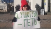 
В Киеве голые активистки требуют отменить все коммунальные тарифы
