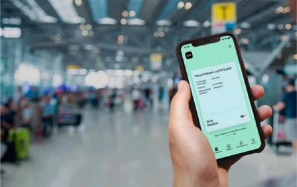 В Украине массово подделывают COVID-сертификаты: открыты сотни уголовных дел