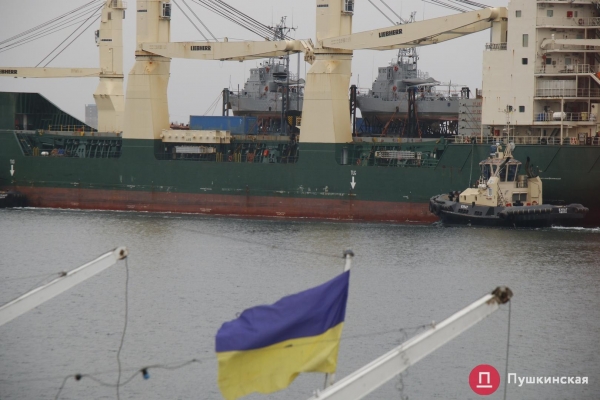 Служили Штатам, послужат и Украине: в Одессу прибыли американские патрульные катера