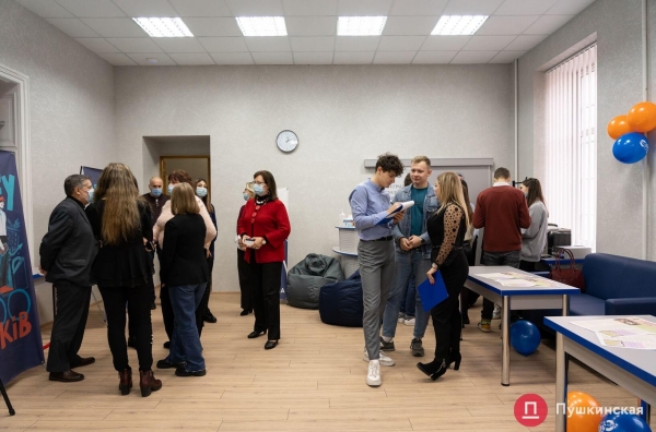 Место для развития: в ОНЭУ открыли первый студенческий коворкинг — помогли выпускники. Фото