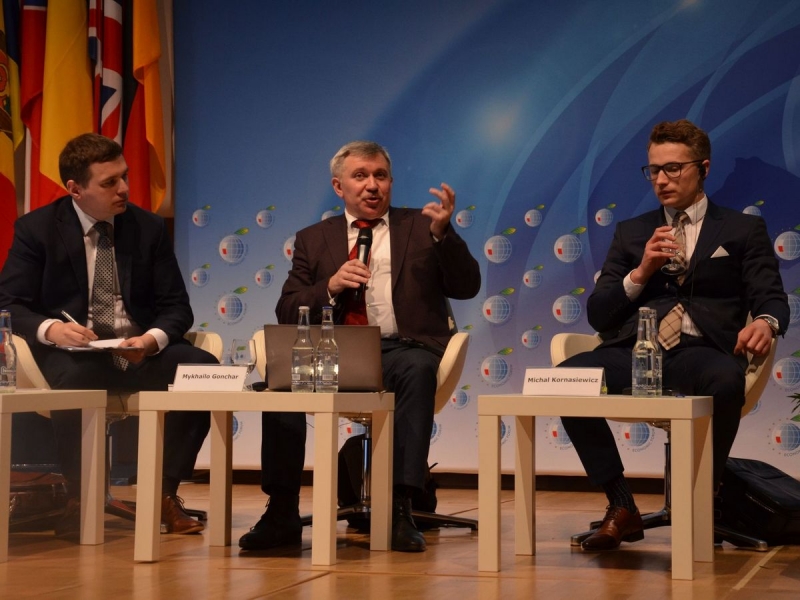 «Газпром» бажає переламати газовий ринок Європи під себе", — Михайло Гончар