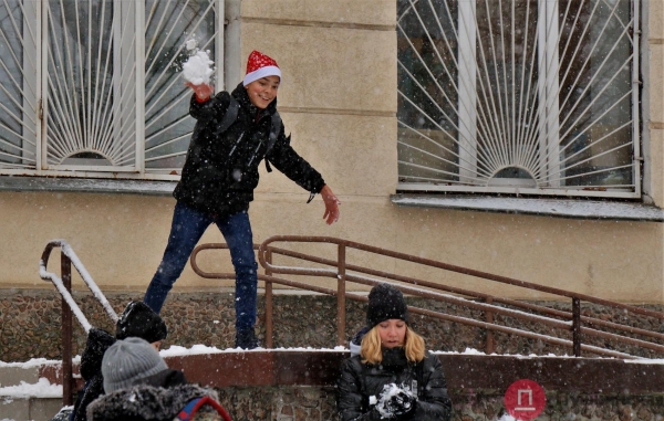 Час снега в Одессе: что мы увидели на Таирова и в центре. Фоторепортаж