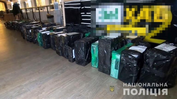 Одесские мошенники облапошивали иностранцев, выманивая у них данные банковских карт