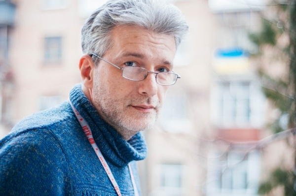 В Киеве в стиле 90-х напали на Андрея Куликова: ведущий рассказал о полученных травмах