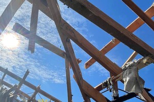 Одесситы, чьи дома обстреляли оккупанты, показали обрушения своих домов