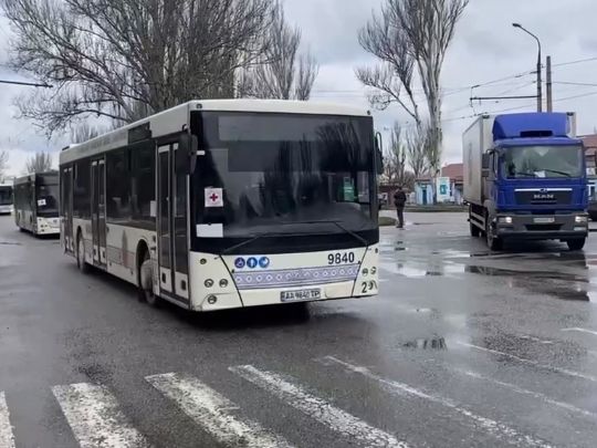 Гуманітарними коридорами у&nbsp;понеділок вдалося вивезти 8&thinsp;057 людей&nbsp;&mdash; Офіс Президента