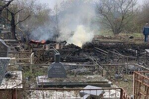 Оккупанты обстреляли кладбище в Одессе: пострадало более 1000 квадратных метров территории 
