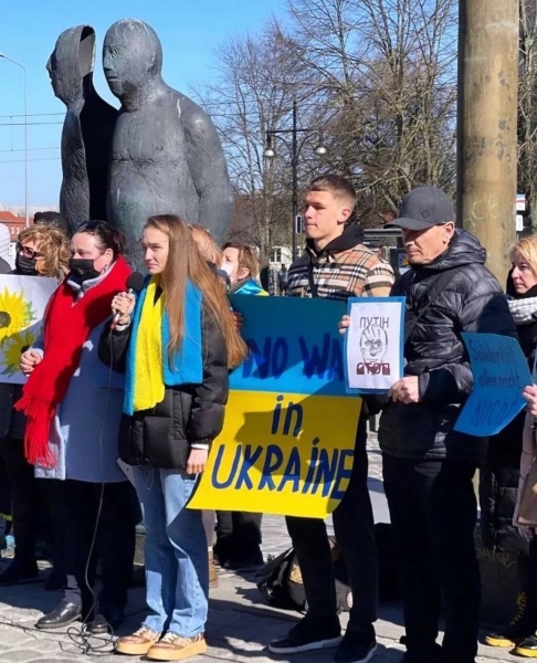 Гравець збірної України Сікан продав медаль чемпіона світу за мільйон заради армії