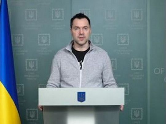 «Найбільший страх кремля»: Арестович назвав 4 варіанти закінчення війни з РФ