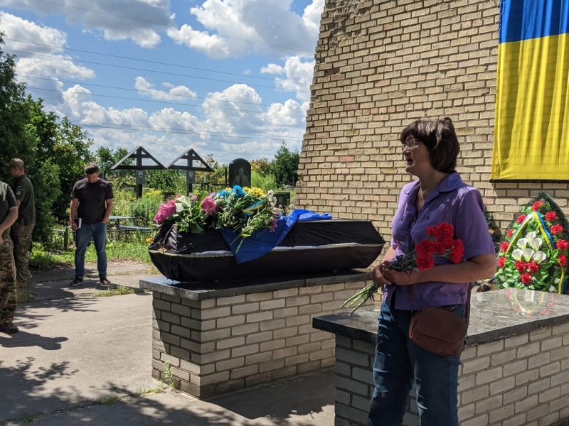 «Вбили просто ні за що»: у братській могилі знайшли тіло 26-річного жителя Київщини, який дбав про дідуся