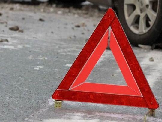 Порушив правила, а потім влетів у бетонний стовп: в Одесі чоловік відправив на той світ свого родича-підлітка