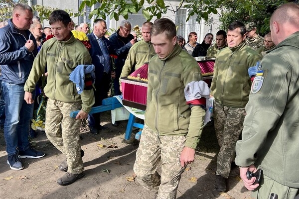 В Одесской области простились с двумя погибшими на фронте защитниками Украины