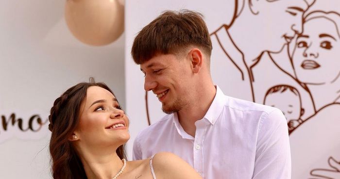 «Недавно зробили бренд „Патрон Бандери“, відео в трендах ютубу», — блогер-мільйонник та актор Діма Варварук