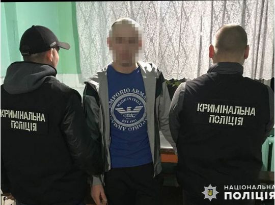 Вбив та обікрав бабусю, а потім підпалив квартиру: у Хмельницькому молодик позбавив життя свою колишню сусідку