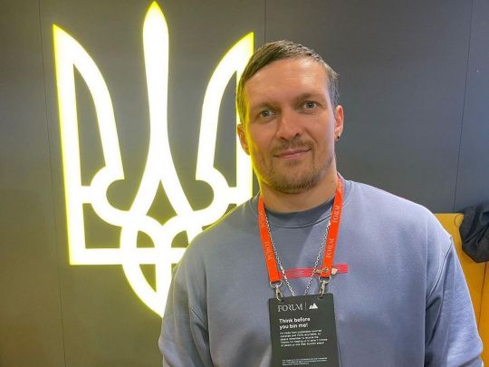 «Я зневажаю москалів»: Усик про путіна, Зеленського і дружину, котра народилася в росії