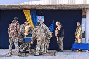 В Одесской области простились с военным, погибшим от авиаудара по казарме в Николаеве