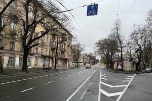 В центре Одессы появились велодорожка и дорожная разметка