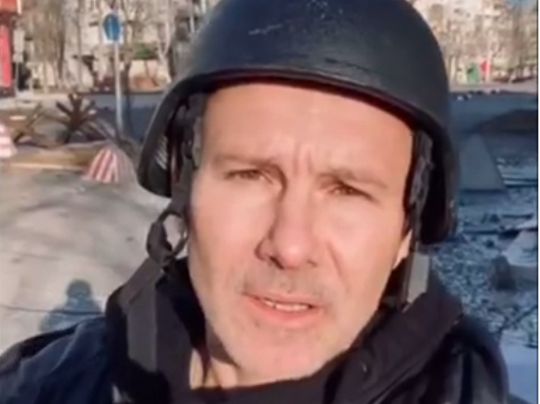 Вакарчук під обстрілом у Бахмуті заспівав «Червону руту» та «Все буде добре» (відео)