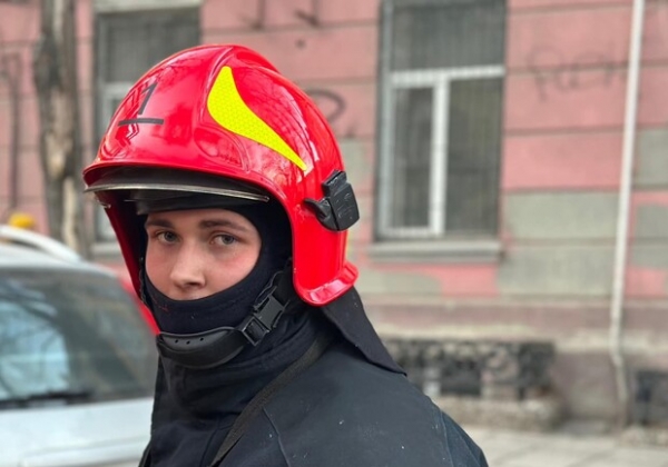 В Одесской области на пожаре погиб парень, а в Приморском районе Одессы горели легковые автомобили