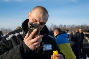 Из российского плена вернулись домой восемь пограничников из Одесской области