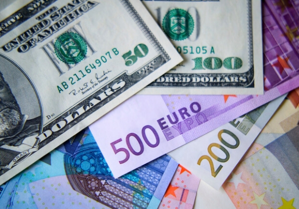 Курс валют в Украине 4 января 2024: сколько стоит доллар и евро
