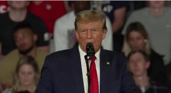 Глава НАТО заявил, что комментарии Дональда Трампа &laquo;подрывают всю нашу безопасность&raquo;.