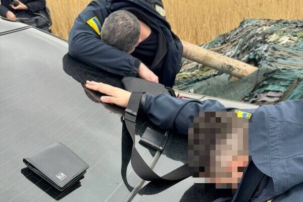 Инспектор Одесской таможни наживался на вывозе из Украины наличных денег: какое наказание ему грозит Инспектор Одесской таможни наживался на вывозе из Украины наличных денег: какое наказание ему грозит