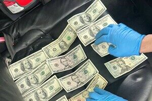 Инспектор Одесской таможни наживался на вывозе из Украины наличных денег: какое наказание ему грозит Инспектор Одесской таможни наживался на вывозе из Украины наличных денег: какое наказание ему грозит