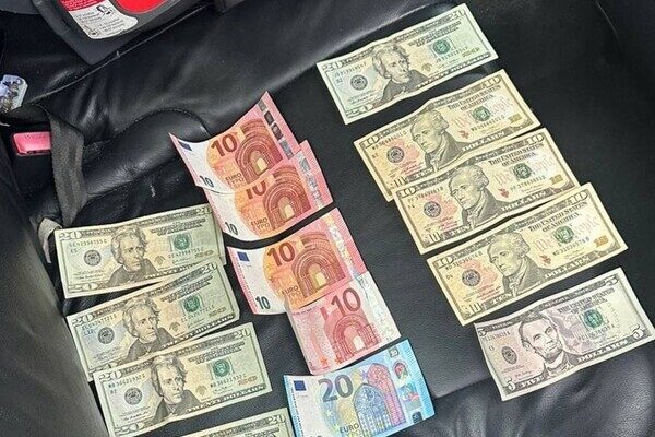 Инспектор Одесской таможни наживался на вывозе из Украины наличных денег: какое наказание ему грозит Инспектор Одесской таможни наживался на вывозе из Украины наличных денег: какое наказание ему грозит
