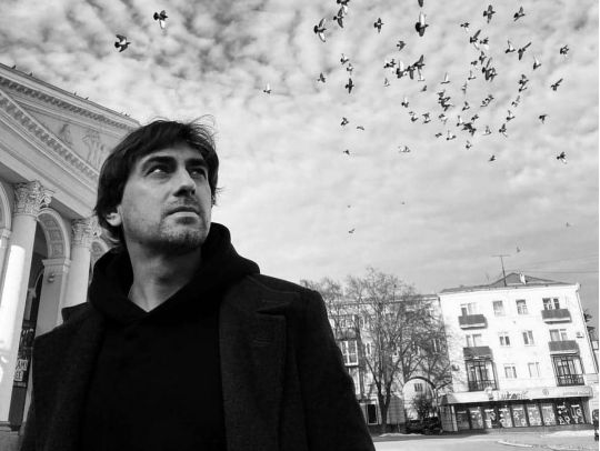 Отримав премію «Золотий ліфон»: в Україні визначили найсексуальнішого митця