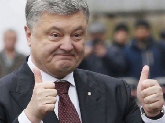 Порошенко просуває закон про виїзд за кордон депутатів та чиновників, щоб ті могли відвідувати свої родини у Європі, — Олещук