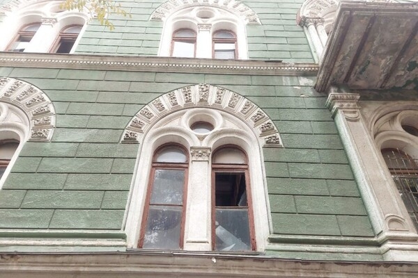 В результате вчерашнего обстрела Одессы получили повреждения более 20 объектов культурного наследия: перечень