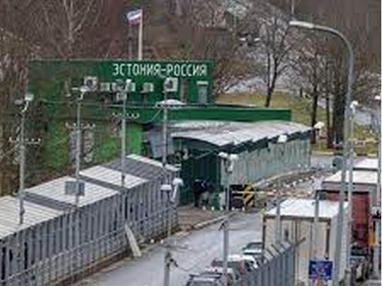 Дирижаблі з літерою Z: рф провокаціями на кордоні Естонії хоче показати, що вона наступна