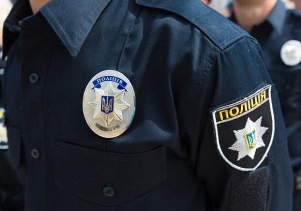 Драка между полицией и гражданскими возле автостанции "Привоз": что говорят патрульные