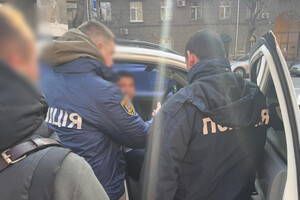 Вымогал у предпринимателя 12 тысяч долларов: в Одесской области главу поселкового совета разоблачили во взяточничестве