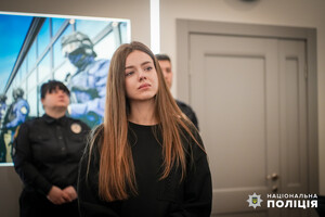 В Одессе родным погибших от ракетного удара полицейских вручили награды Президента Украины