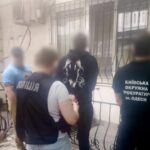 Держали в неволе и требовали несуществующий долг: в Одессе задержали рэкетиров