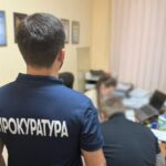 В Одесском районе чиновник одного из горсоветов требовал взятку у руководителя ОСМД: за что и сколько