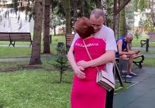 Не был дома почти 3,5 года: в Одесскую область вернулся защитник Змеиного Не был дома почти 3,5 года: в Одесскую область вернулся защитник Змеиного