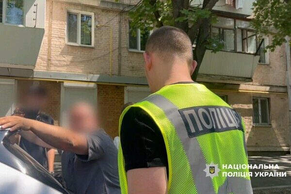 Три тысячи долларов за снятие с розыска: в Одесской области задержали заместителя начальника ТЦК